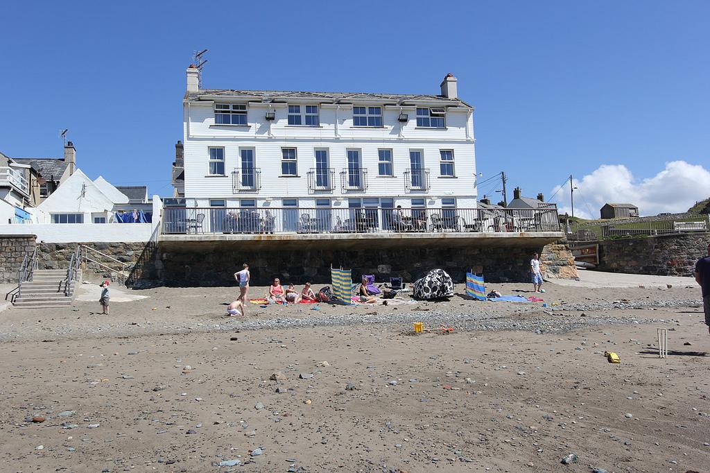 Gwesty Ty Newydd Hotel Aberdaron Exterior photo